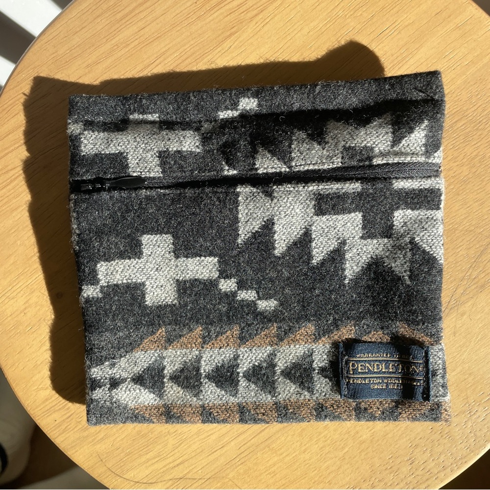 NEW Pendleton fabric small bag with zipper pocket